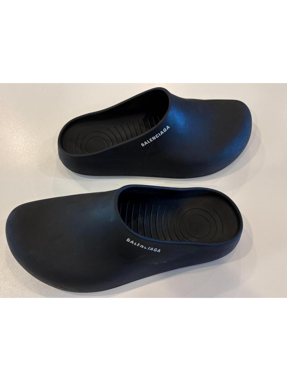 Balenciaga Men’s Balenciaga Pool Closed Slide Slipper-Mule Size 10.5 (MSRP $495) - Picture 9 of 10